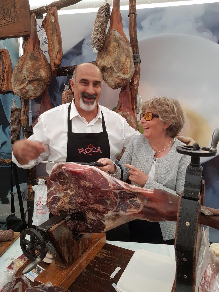 Christine beim Trüffelfest